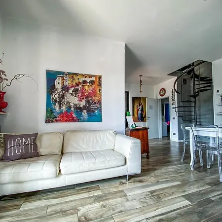 Nest Guest house 3*