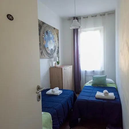 게스트하우스 Nest 3*